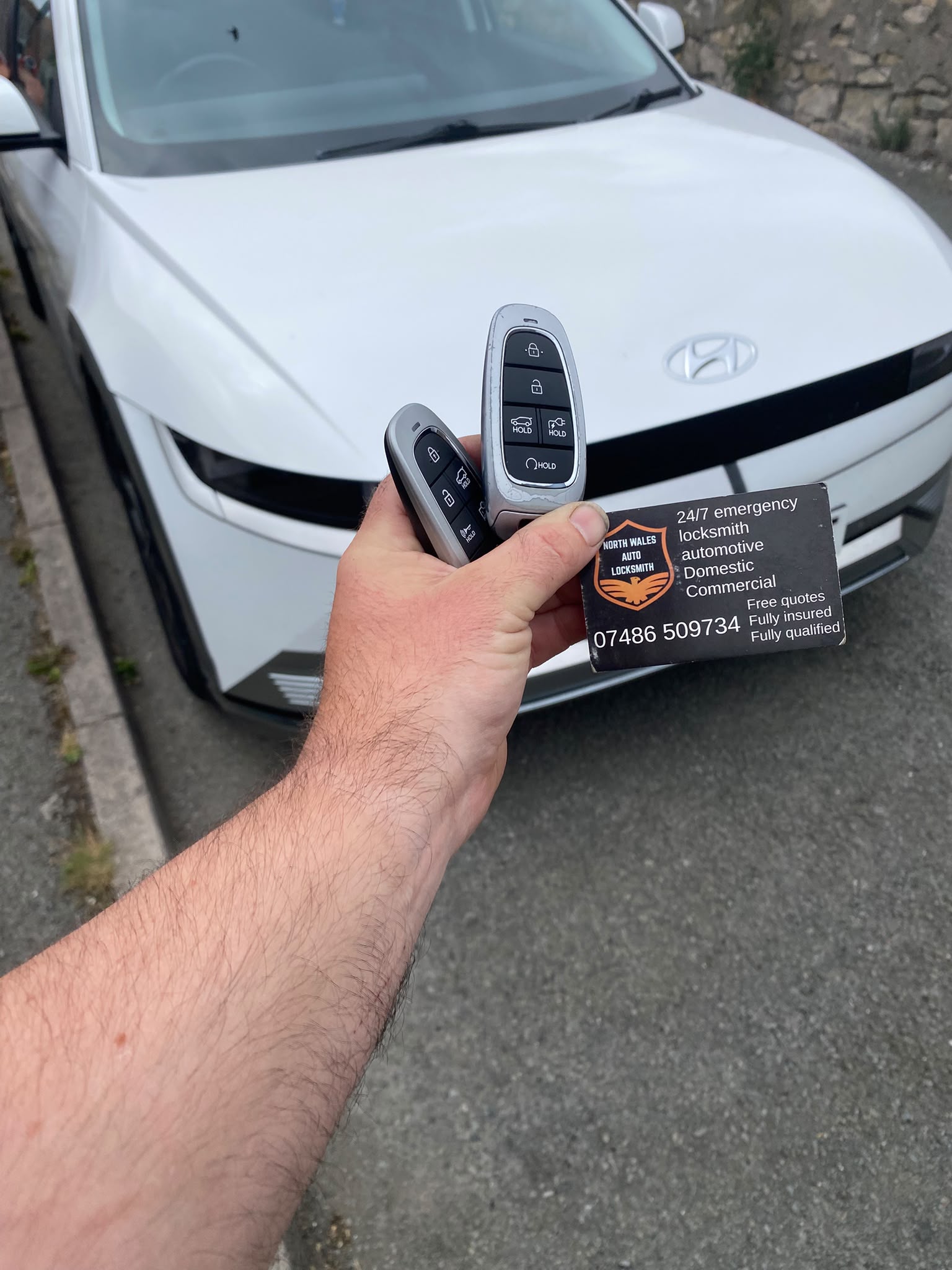 Replacement car keys by North Wales Locksmith serving the Pwllheli area