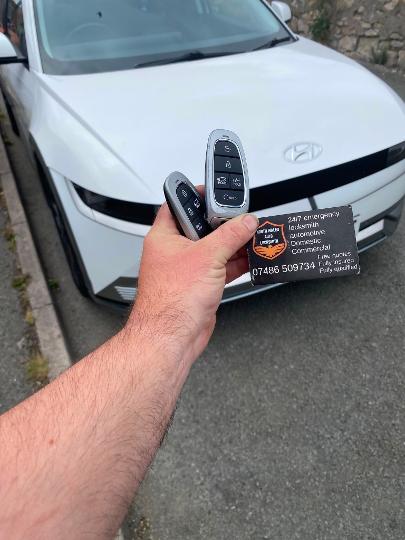 Replacement Hyundai car keys supplied by North Wales Locksmith